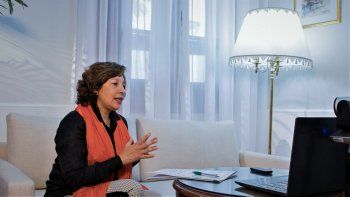 turismo y comercio: carreras decreta la emergencia