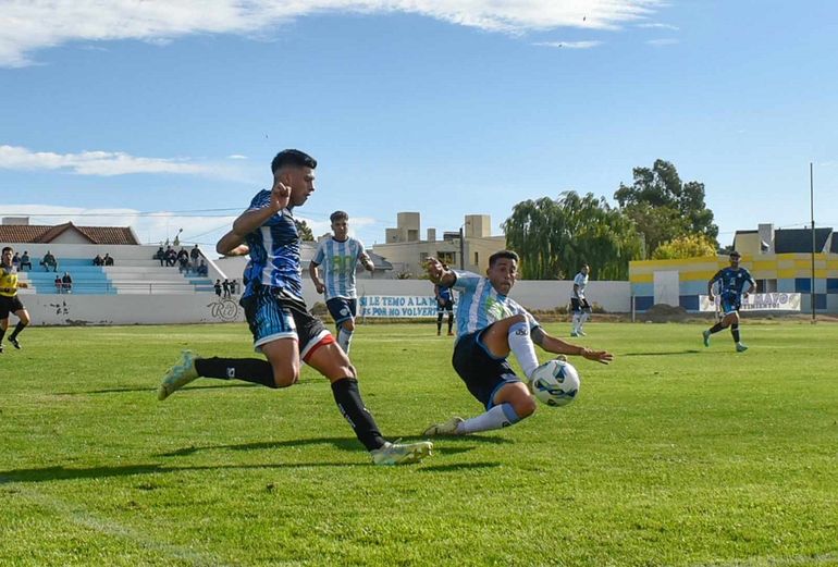 A Deportivo Rincón le anularon mal un gol y perdió en su debut en el Federal A