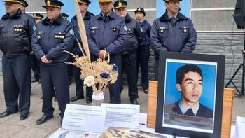 La ceremonia se desarrolló este fin de semana frente al edificio de la Unidad Regional Quinta. Foto: Gentileza.