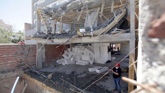 Un vecino dijo que el edificio de UPCN tuvo otros derrumbes antes