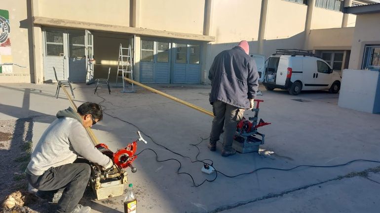 El equipo de operarios de la empres que se adjudicó la licitación comenzó el arreglo de la red de gas en el transcurso de la semana pasada.&nbsp;