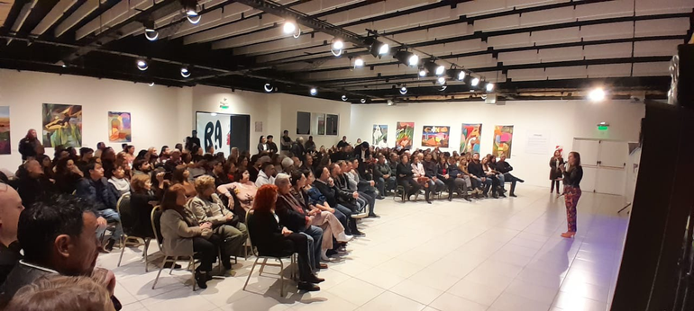 Una panorámica del acto de reinauguración. 