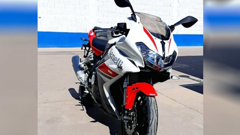 Tras importante operativo, recuperaron la moto de alta gama que había sido robada