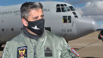 se fue de zapala para ser piloto y volvio en un hercules