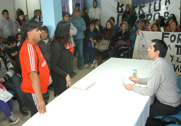 Ocupantes se reunieron con Bravo y concejales