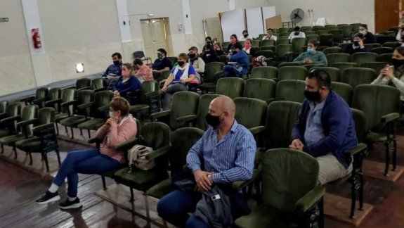 Trabajadores municipales de Allen aprenden el Lenguaje de Señas