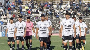 Cipolletti no detiene su caída en la tabla del Federal A.