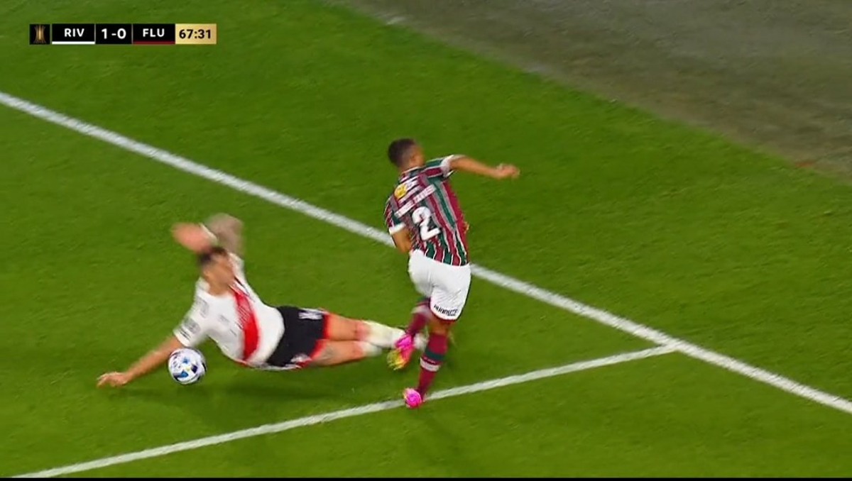 Las perlitas de River-Fluminense: penal no cobrado y festejó de lateral