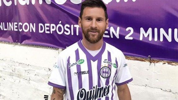Messi, con la pilcha de Sacachispas.&nbsp;