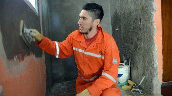 sin futbol y sin el otro laburo, un doble drama en el dia del tabajador mas triste