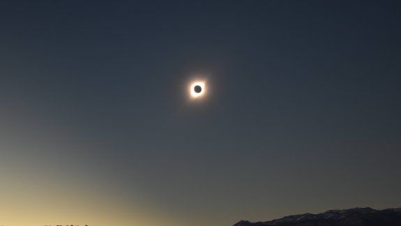 Los 10 tips que tenés que saber del eclipse solar