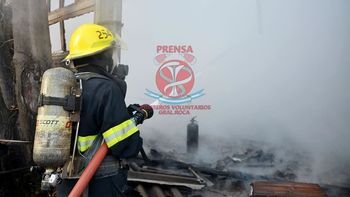 agredio a su ex pareja, lo acusaron y le incendio la casa