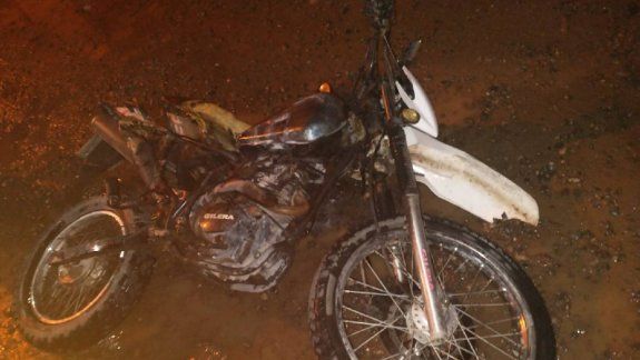 ¿Quién era el ladrón de la moto que prendieron fuego los vecinos?