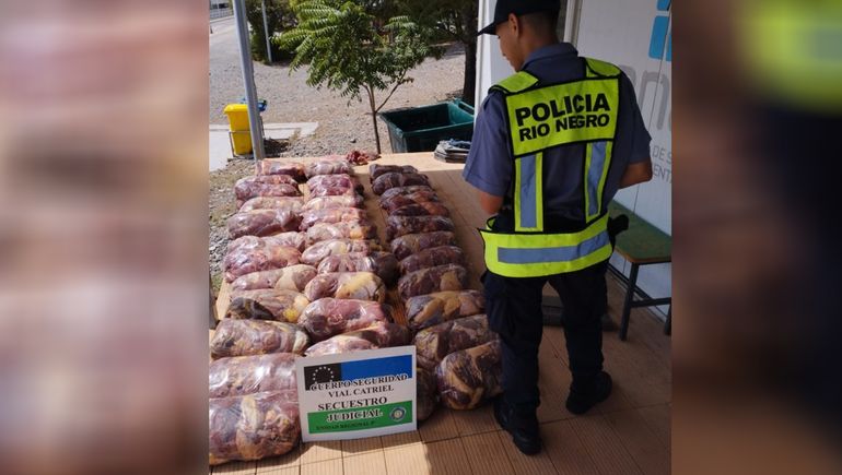 En los controles de la Policía es cada vez más común el secuestro de carne a raíz de la barrera sanitaria.