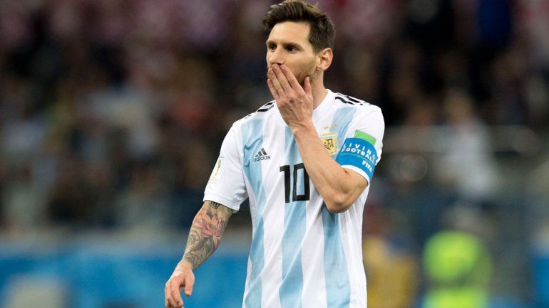 La primera final con el corazón: de penal Nigeria empató y Argentina sufre 