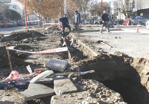 Etapa final para el alumbrado de Alem