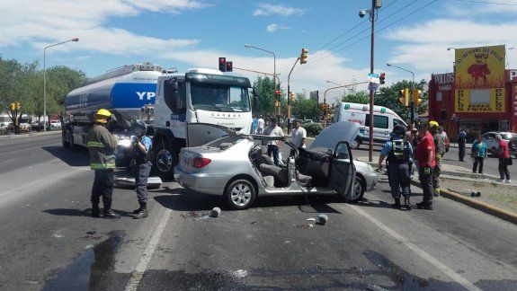 Ruta 22 y Gatica.