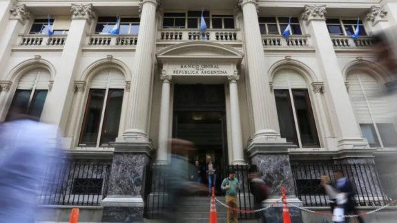 Por la fuerte inflación