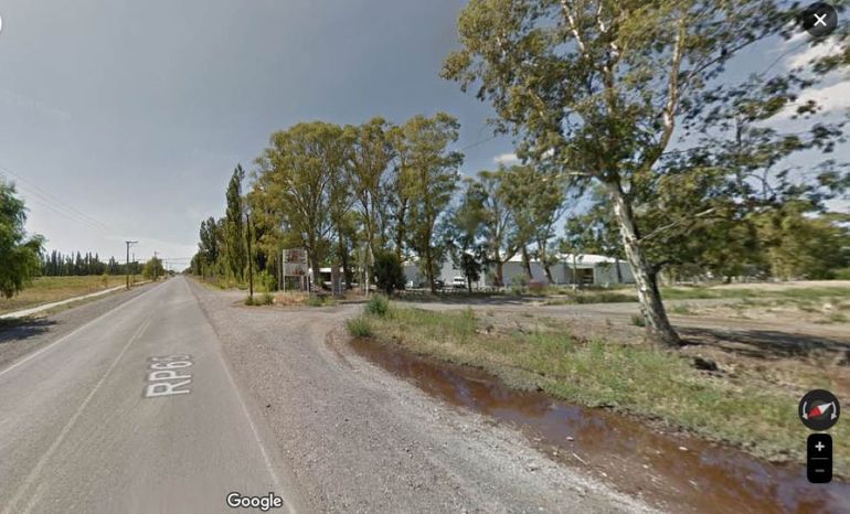 La firma arrojó residuos industriales en un canal que corre paralelo a la ruta 65. Ese tipo de volcado está prohibido y prevé&nbsp; sanciones económicas.&nbsp;