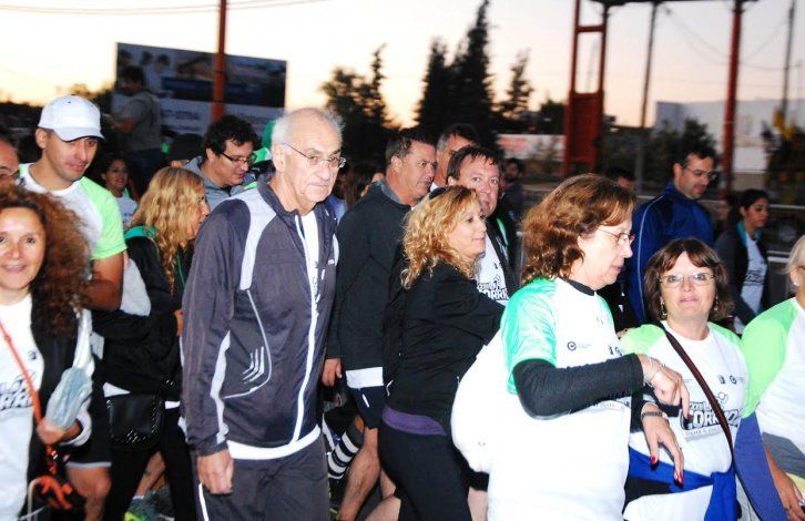 La gente copó las calles durante La Corrida de Cipolletti
