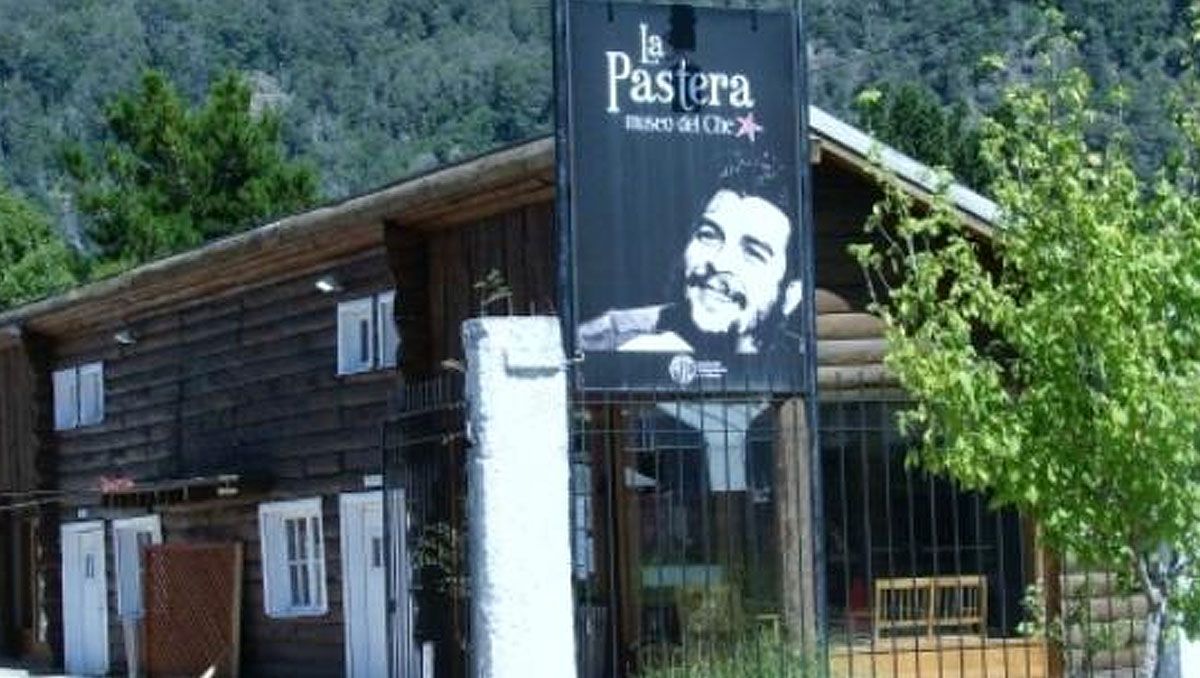 Tortoriello pidió echar a funcionaria por homenajear al Che