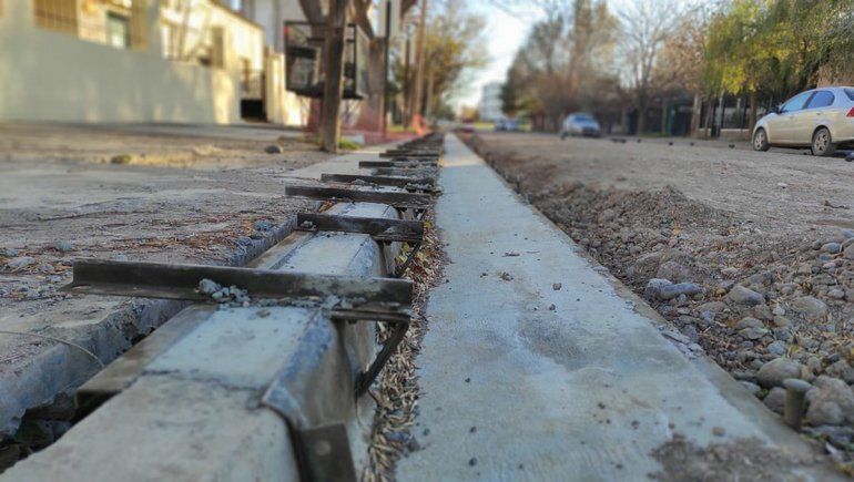 Comenzaron los trabajos previos de asfalto en el barrio Santa Clara