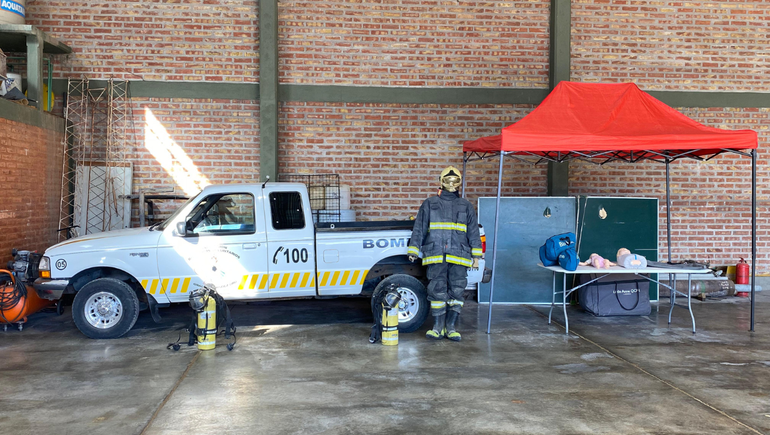 Durante toda la jornada, el cuartel estará abierto a la comunidad orense. Durante toda la jornada, el cuartel estará abierto a la comunidad orense.