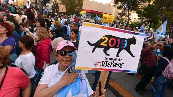Así se vivió la previa a la llegada de Macri en las calles neuquinas