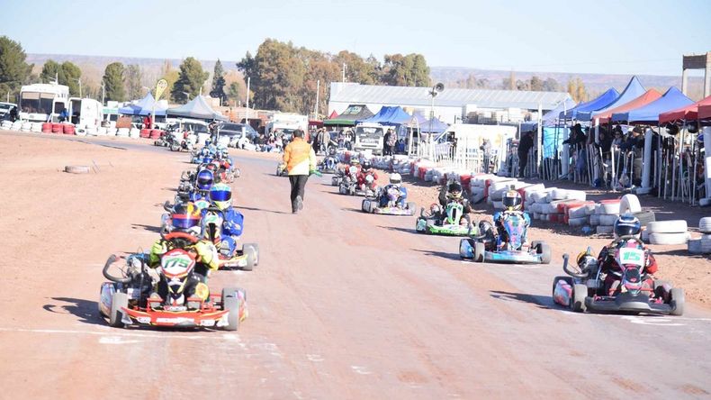 El karting con caja y sus campeones tras un gran fin de semana