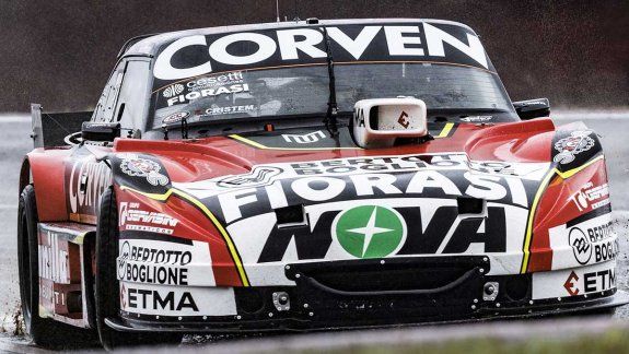 Manu Urcera se llevó el Desafío de las Estrellas del TC en San Juan
