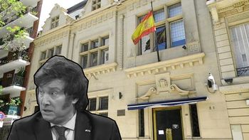 España confirmó que retira a su embajadora en Argentina.