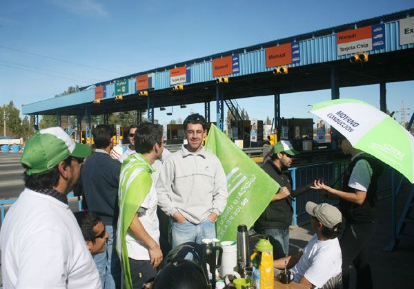 Pase libre en el peaje por protesta de empleados