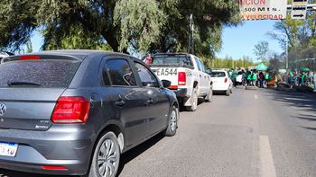 tras un llamado de viedma, ate salud levanto el piquete en el ingreso al puente