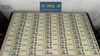 compraban con billetes falsos en comercios y un inesperado detalle los delato compraban con billetes falsos en comercios y un inesperado detalle los delato