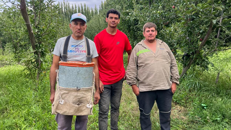 José, Nazareno y Manuel, los golondrinas que ya partieron a Tucumán