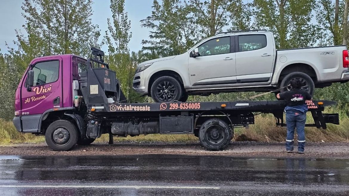 La camioneta que manejaba el pródugo, en estado de ebriedad, fue secuestrada por el Cuerpo de Seguridad Vial de Cipolletti. | LMCipolletti.com La camioneta que manejaba el pródugo, en estado de ebriedad, fue secuestrada por el Cuerpo de Seguridad Vial de Cipolletti.