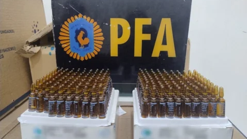 La PFA allanó dos laboratorios y una droguería donde se distribuyó el lote vencido de fentanilo.