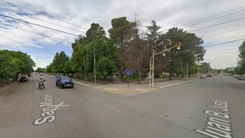 La plaza San Martín de Allen, donde asesinaron a un joven de un balazo.&nbsp;