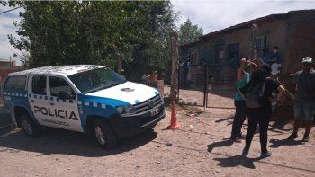 investigan la muerte de una mujer en un barrio neuquino investigan la muerte de una mujer en un barrio neuquino
