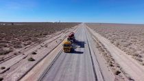 La obra de las rutas de Vaca Muerta se encuentra paralizadas.