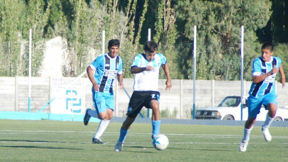 La Amistad volvió a ganar y sigue con puntaje ideal