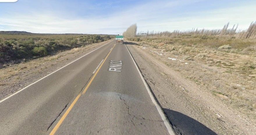El motociclista de Allen cayó cuando travesaba el Valle Medio. Dijo que cerca de Chimpay perdió estabilidad por las ondulaciones de la Ruta 22.&nbsp;