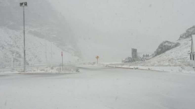 Vientos de 100km/h, tormentas, nieve y granizo: hay alerta en 15 provincias