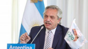 alberto: vamos a vacunar a 300 mil personas antes de fin de ano alberto: vamos a vacunar a 300 mil personas antes de fin de ano