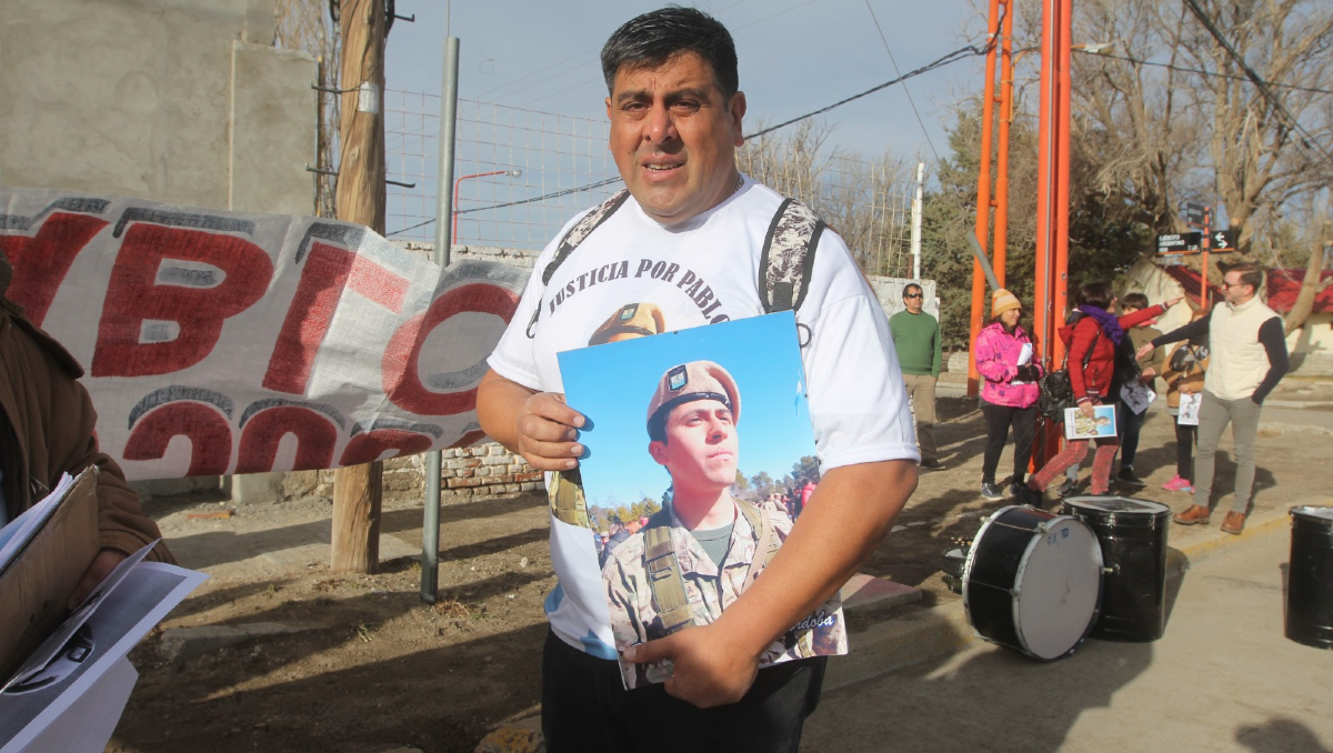 Muerte del soldado: Los asesinos de mi hijo están adentro del cuartel