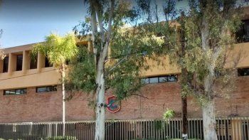 estudiante entro armado a un colegio y mato a tres personas