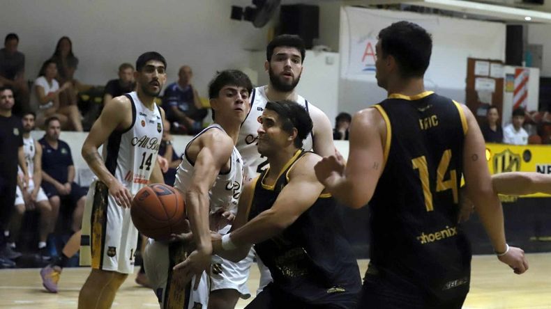 El Decano le ganó a All Boys de La Pampa en su último amistoso. Fotos: Claudio Espinoza