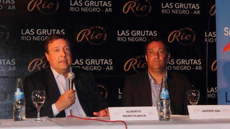 Weretilneck lanzó la primera bola de la temporada en el Casino Del Río.