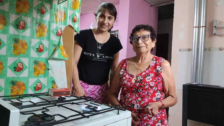 La casa de Manuela Pérex y Rubén Uriz fue una de las que se conectó a la red de gas en Sierra Colorada.