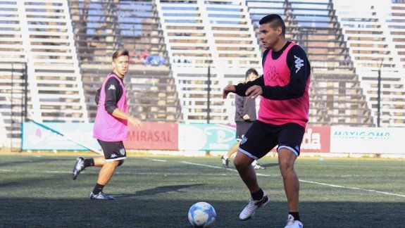 Velázquez se suma al grupo hoy.